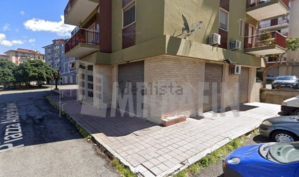 locale commerciale in affitto a Corigliano-Rossano in zona Rossano