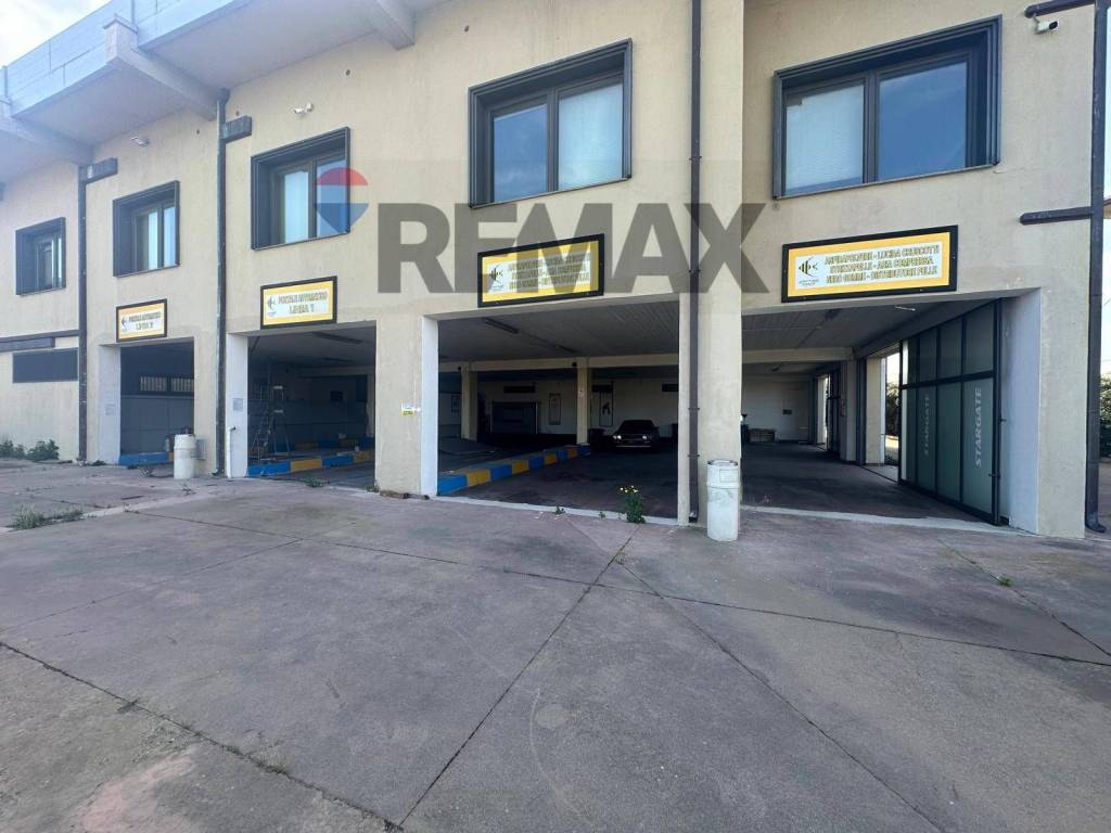 negozio in affitto a Corigliano-Rossano