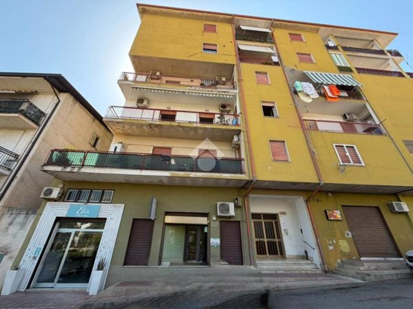 locale commerciale in affitto a Corigliano-Rossano