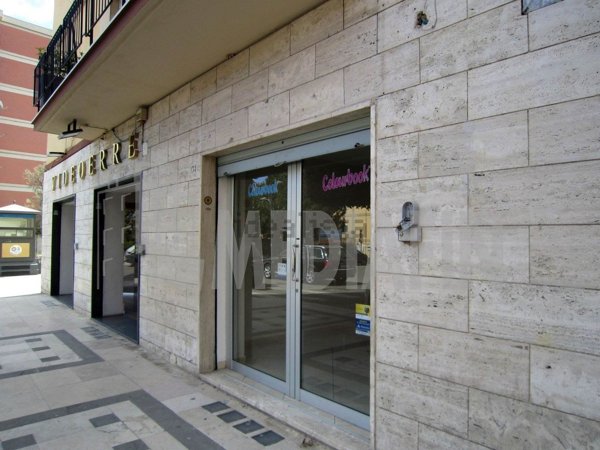 locale di sgombero in affitto a Corigliano-Rossano in zona Rossano Stazione