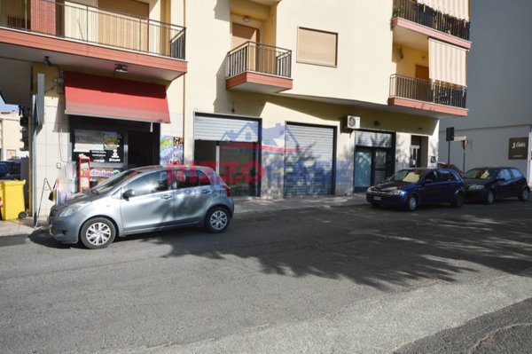 locale commerciale in affitto a Corigliano-Rossano