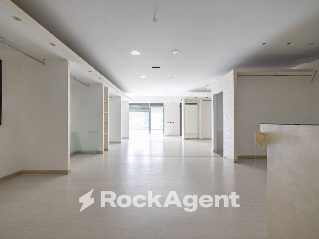 negozio in affitto a Borgia