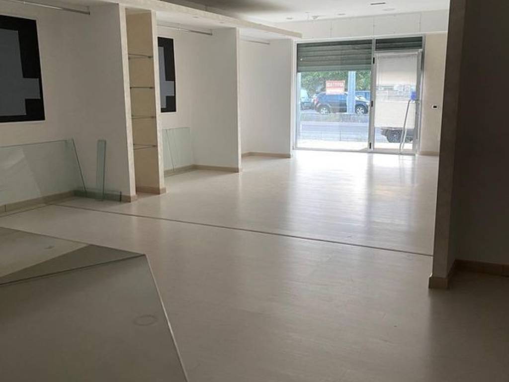 negozio in affitto a Borgia