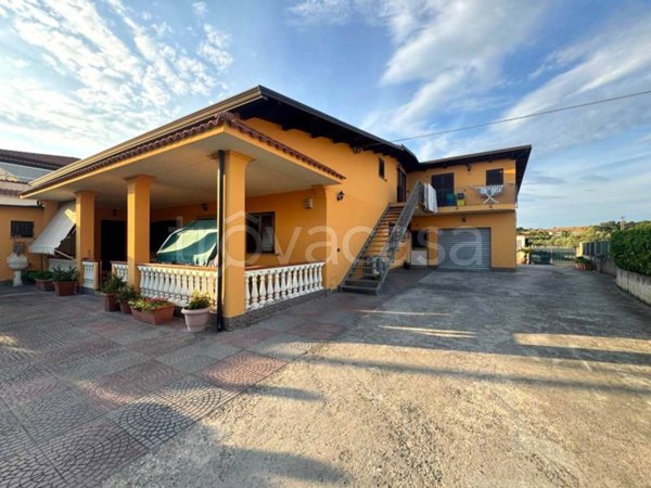 appartamento in affitto a Borgia