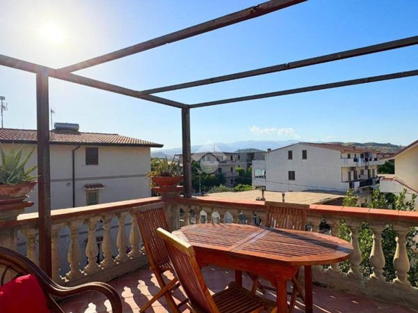 appartamento in affitto a Botricello