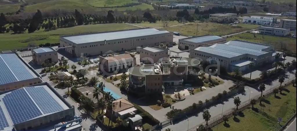 locale commerciale in affitto a Caraffa di Catanzaro