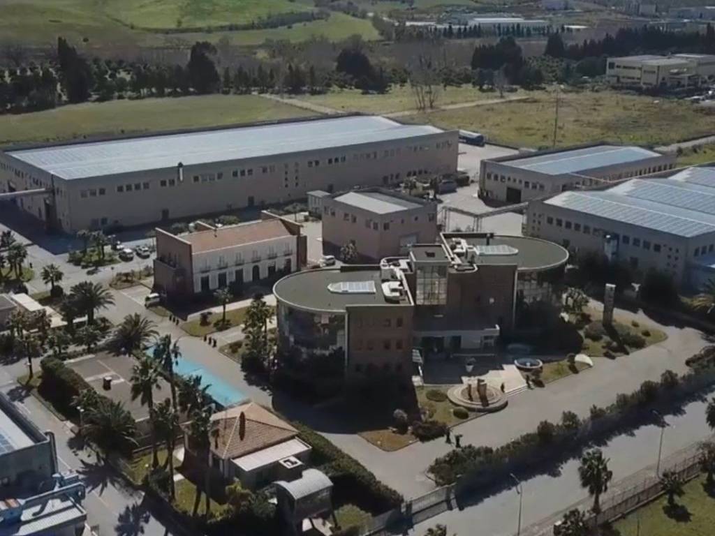 locale commerciale in affitto a Caraffa di Catanzaro