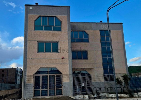 capannone in affitto a Caraffa di Catanzaro