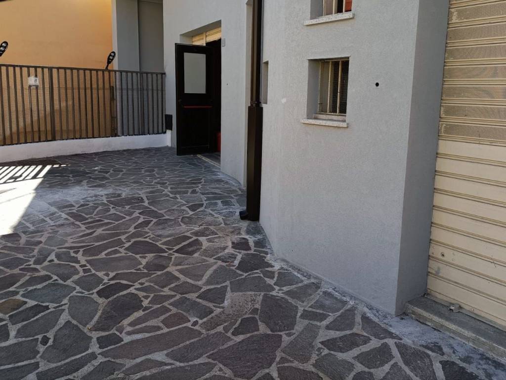 negozio in affitto a Catanzaro in zona Centro Città