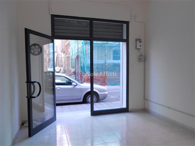 locale commerciale in affitto a Catanzaro in zona Centro Città