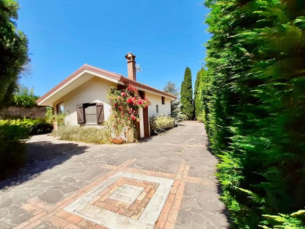 casa indipendente in affitto a Catanzaro in zona Santa Maria