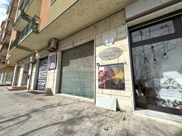 locale commerciale in affitto a Catanzaro in zona Catanzaro Lido