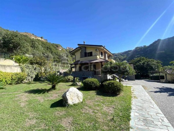 casa indipendente in affitto a Catanzaro in zona Mater Domini