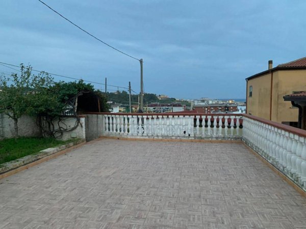 negozio in affitto a Catanzaro in zona Catanzaro Lido
