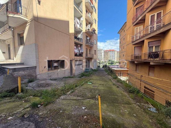 locale di sgombero in affitto a Catanzaro in zona Pontepiccolo