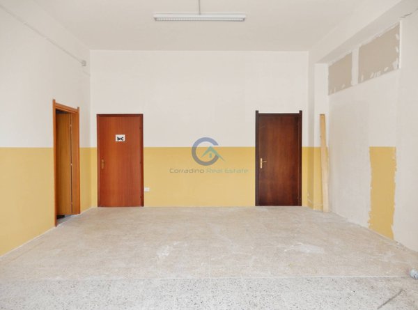 locale commerciale in affitto a Catanzaro