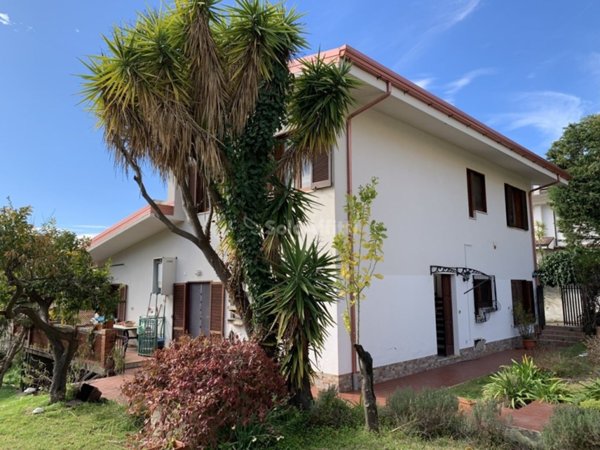 casa indipendente in affitto a Catanzaro