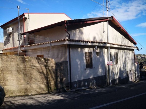 casa indipendente in affitto a Catanzaro in zona Centro Città