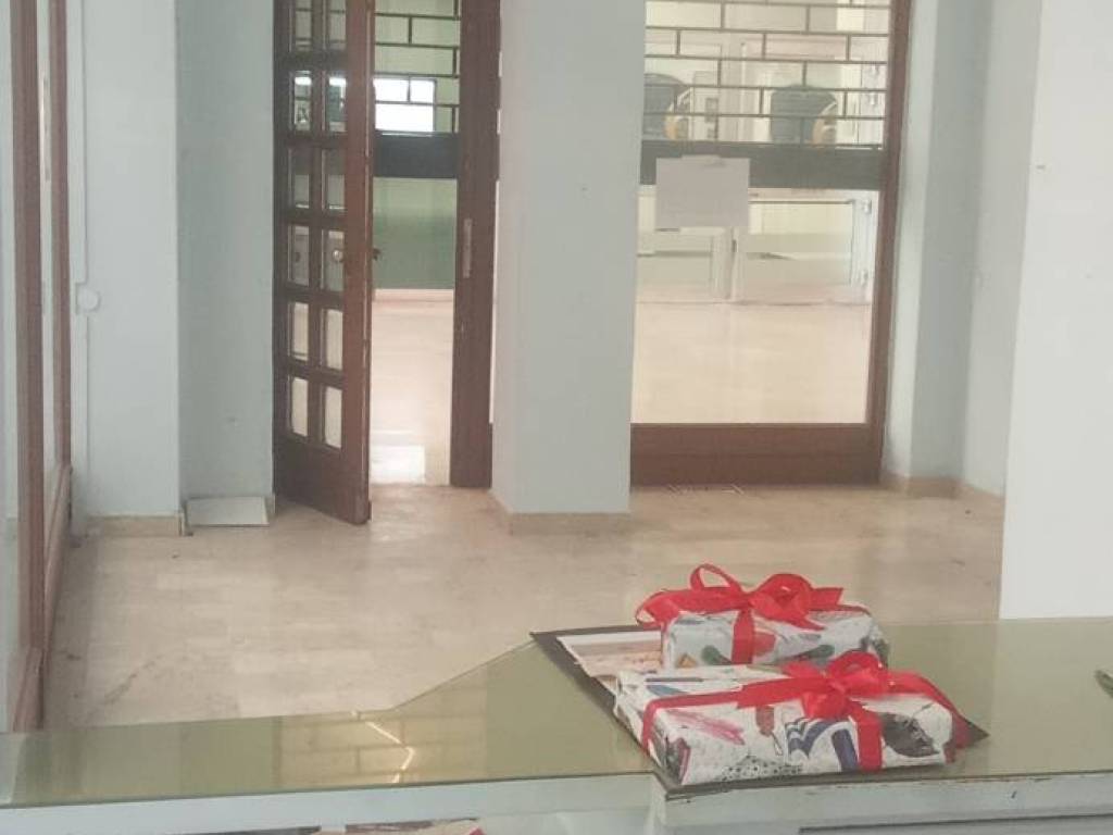 negozio in affitto a Catanzaro in zona Centro Città