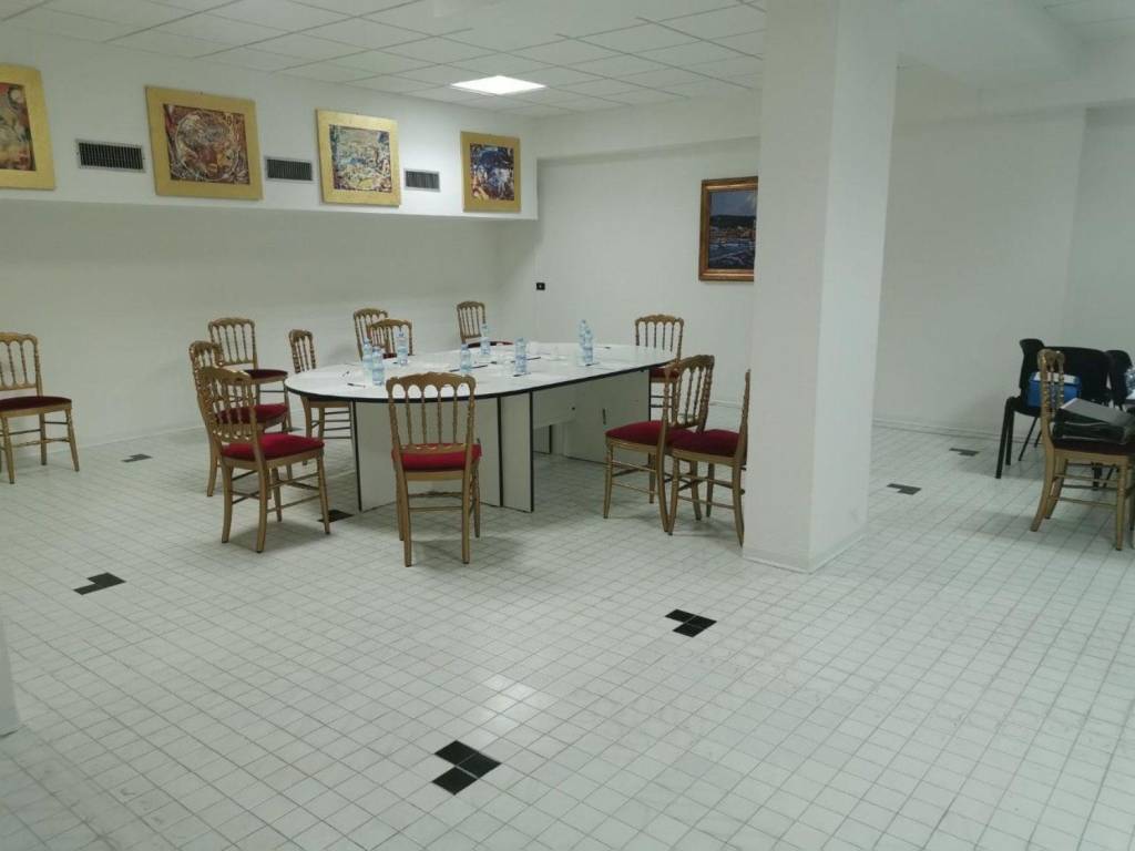 ufficio in affitto a Catanzaro in zona Mater Domini