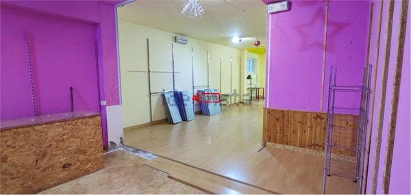 negozio in affitto a Catanzaro in zona Centro Città