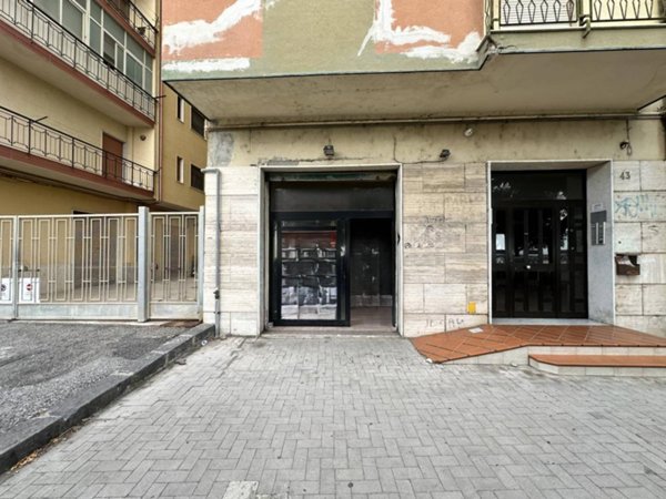 negozio in affitto a Catanzaro in zona Catanzaro Lido