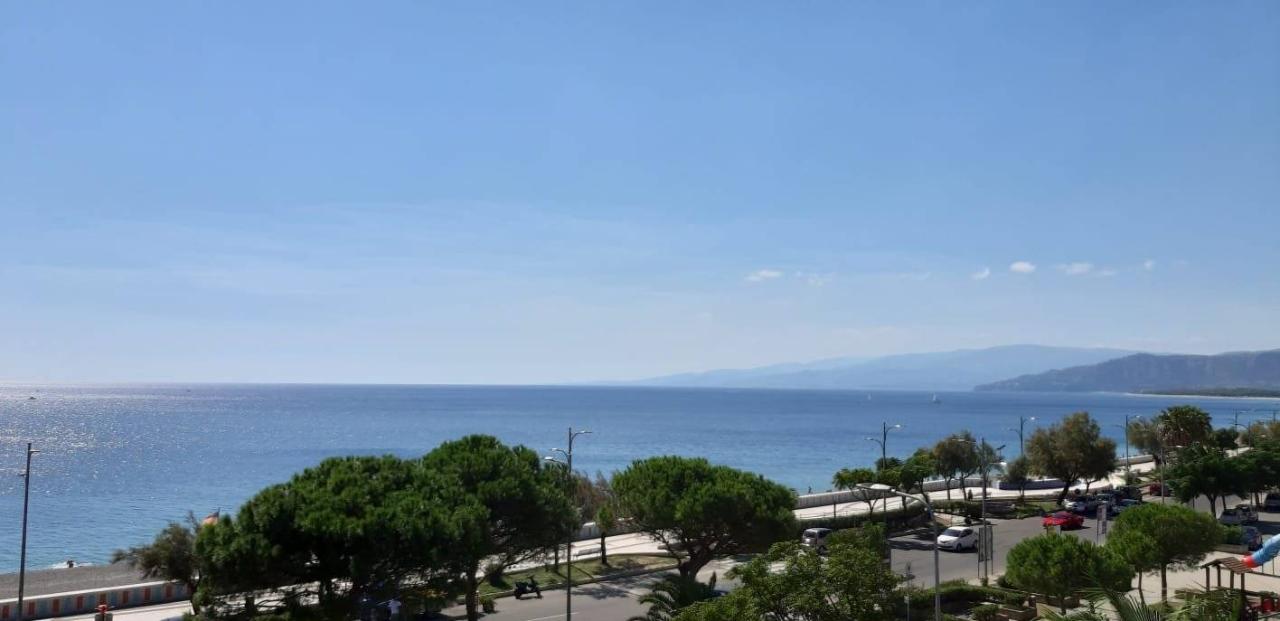 negozio in affitto a Catanzaro in zona Catanzaro Lido