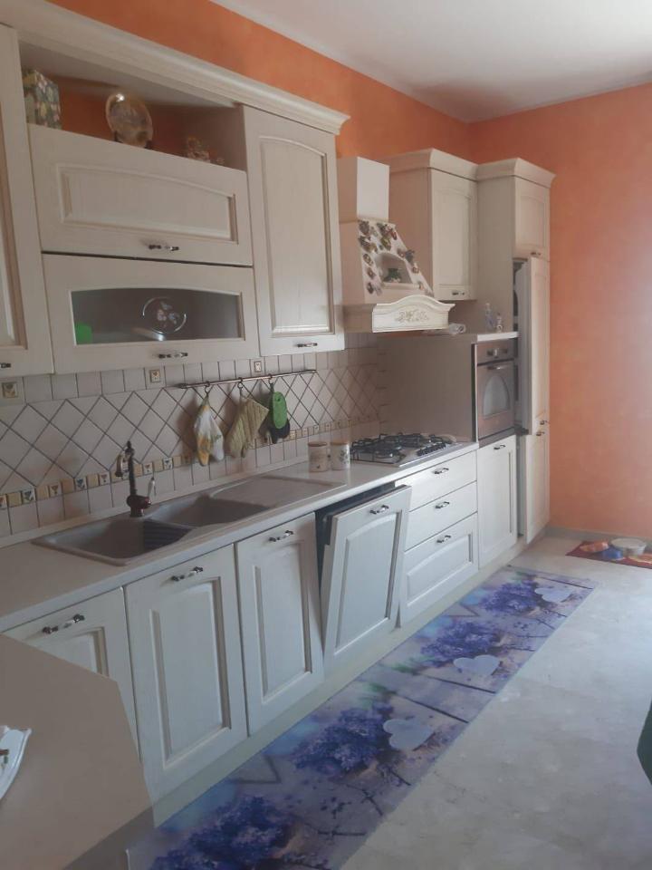 negozio in affitto a Catanzaro in zona Pontepiccolo