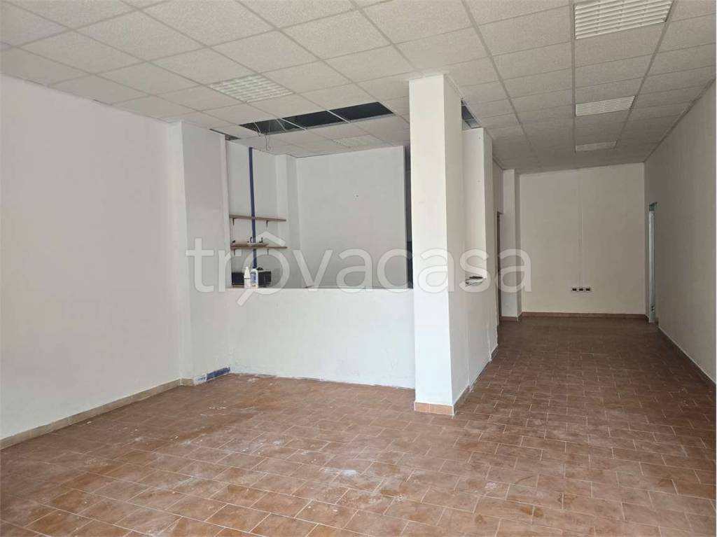 negozio in affitto a Catanzaro in zona Catanzaro Lido