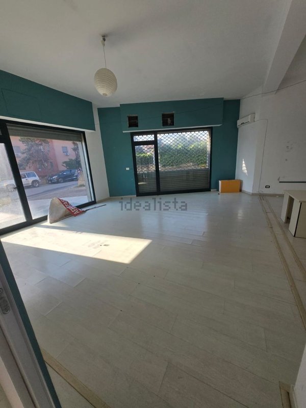 locale commerciale in affitto a Catanzaro