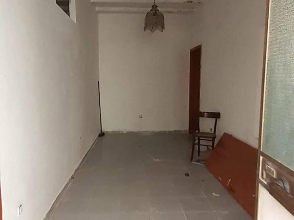 locale commerciale in affitto a Catanzaro in zona Santa Maria