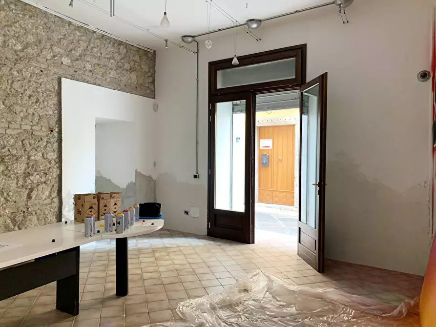 negozio in affitto a Catanzaro in zona Centro Città