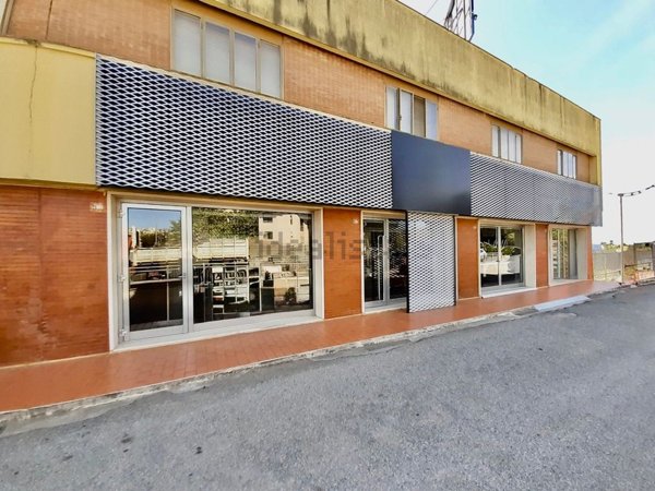locale commerciale in affitto a Catanzaro