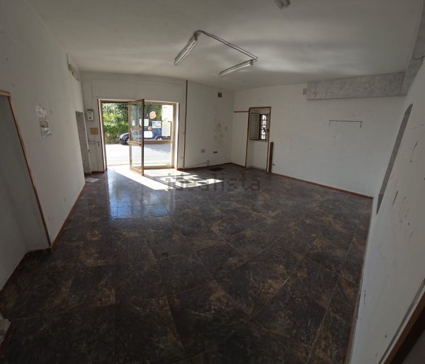 locale commerciale in affitto a Catanzaro