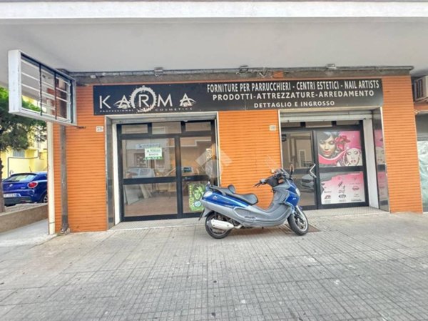 locale commerciale in affitto a Catanzaro in zona Pontepiccolo