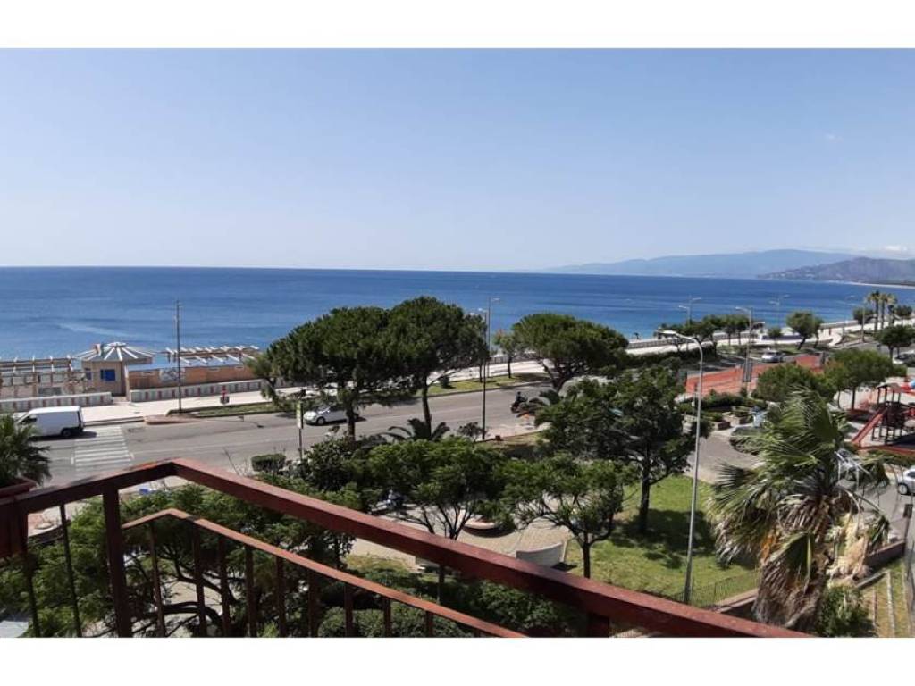 appartamento in affitto a Catanzaro in zona Catanzaro Lido