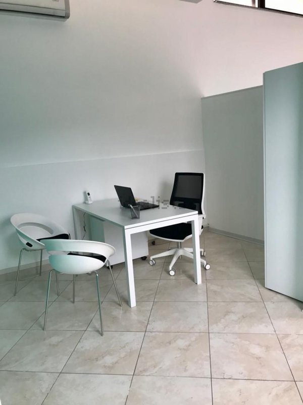 locale commerciale in affitto a Catanzaro in zona Catanzaro Sala