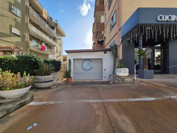 locale commerciale in affitto a Catanzaro in zona Catanzaro Lido