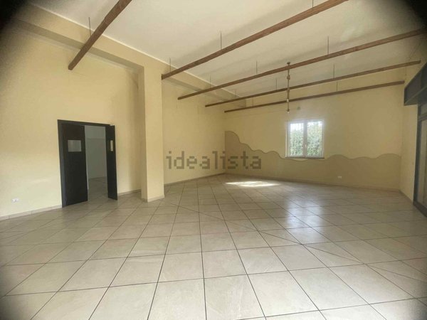 locale commerciale in affitto a Catanzaro in zona Catanzaro Lido