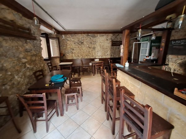 negozio in affitto a Catanzaro in zona Santa Maria