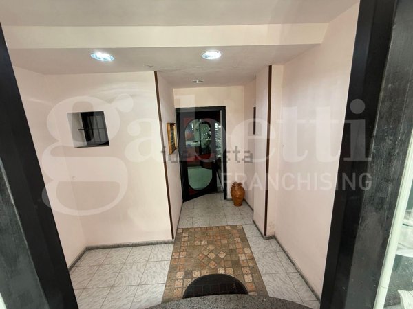 locale commerciale in affitto a Catanzaro