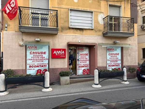 negozio in affitto a Catanzaro in zona Centro Città