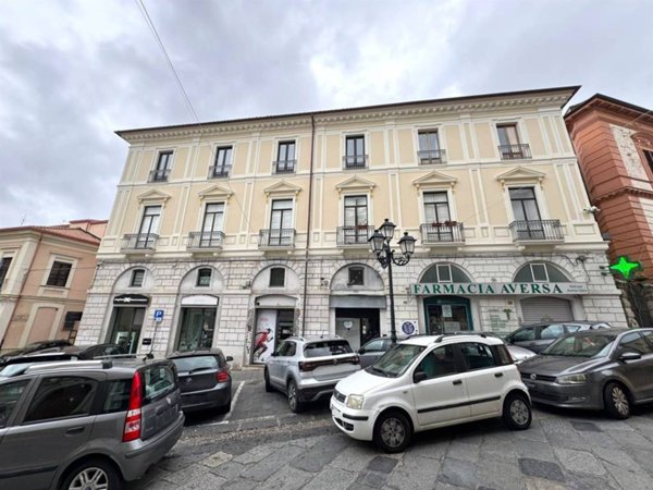 negozio in affitto a Catanzaro in zona Centro Città