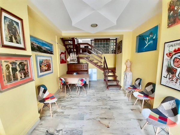 negozio in affitto a Catanzaro in zona Centro Città