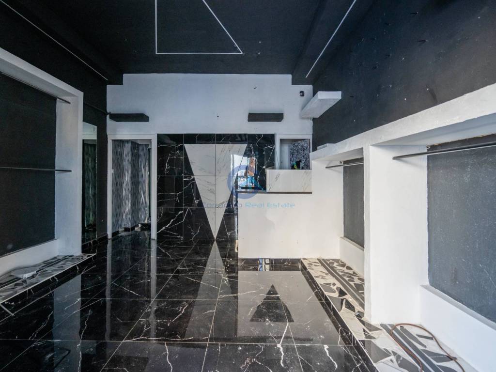 negozio in affitto a Catanzaro in zona Centro Città