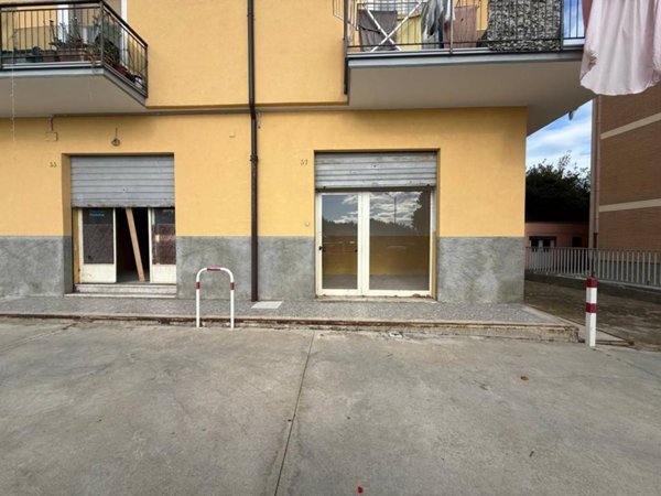 negozio in affitto a Catanzaro in zona Centro Città