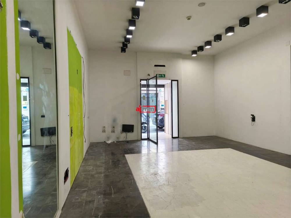 negozio in affitto a Catanzaro in zona Centro Città