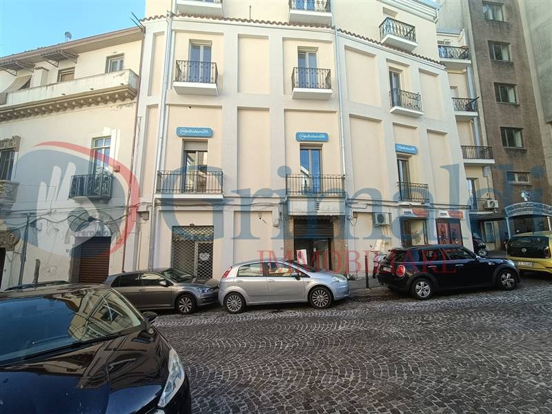 negozio in affitto a Catanzaro in zona Centro Città