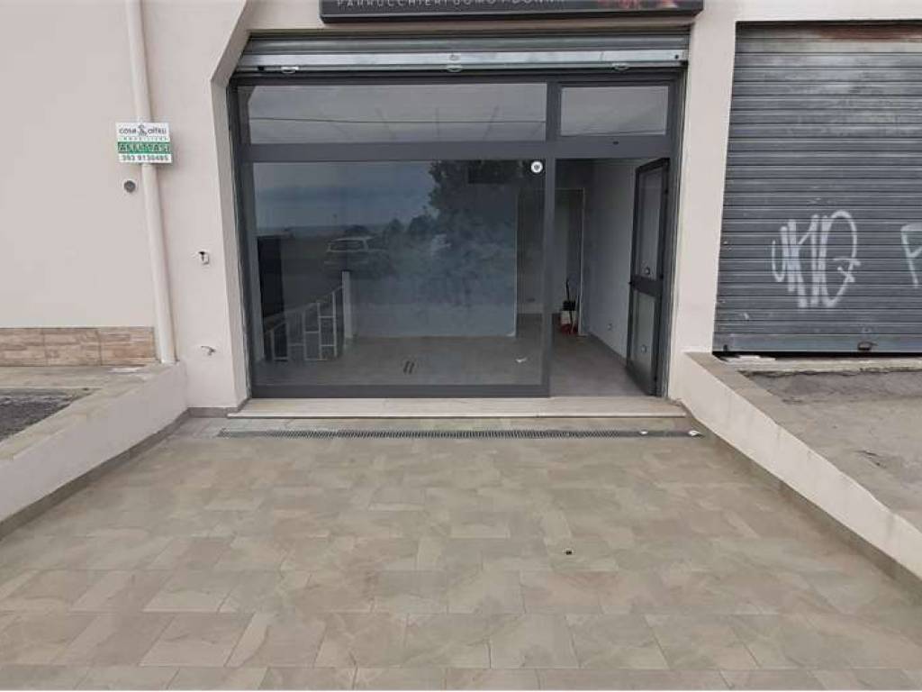 negozio in affitto a Catanzaro in zona Catanzaro Lido