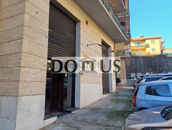locale commerciale in affitto a Catanzaro in zona Pontepiccolo